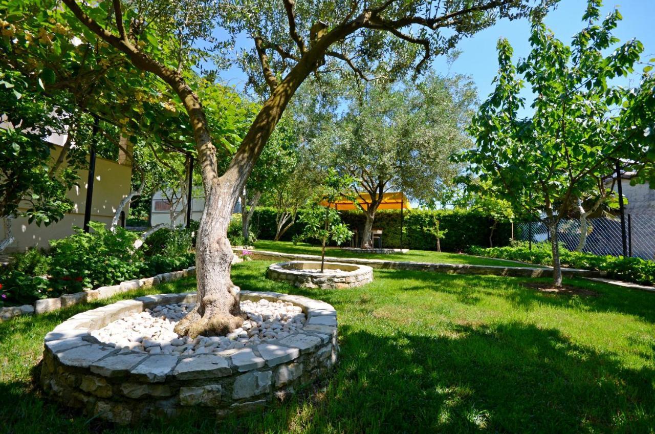 Apartments Dragutin Medulin Kültér fotó