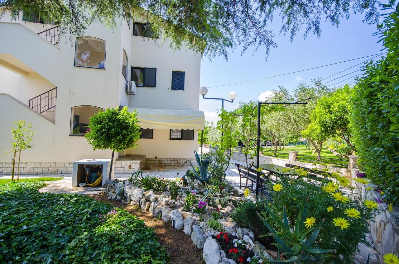 Apartments Dragutin Medulin Kültér fotó